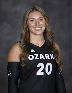 Emma Godwin head Shot
